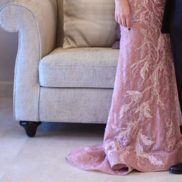 Evening dress - Picture 3 of 8